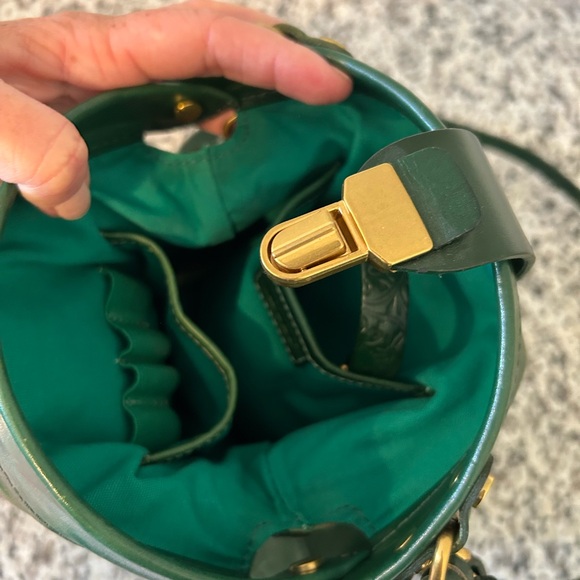 Old Trend Green Leather Tote - Picture 3 of 4